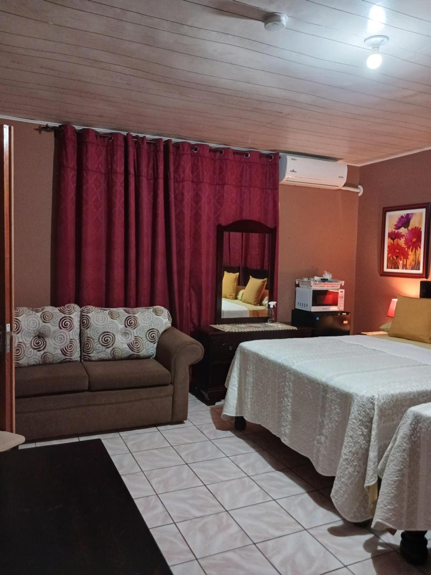 Ultimate Freedom Bed And Breakfast Santa Cruz Exterior foto